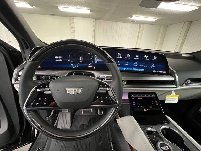 2026 Cadillac VISTIQ Sport