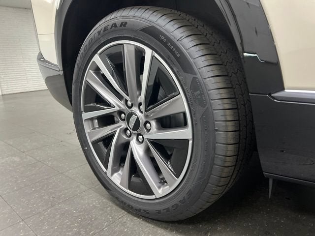 2027 Cadillac VISTIQ Sport