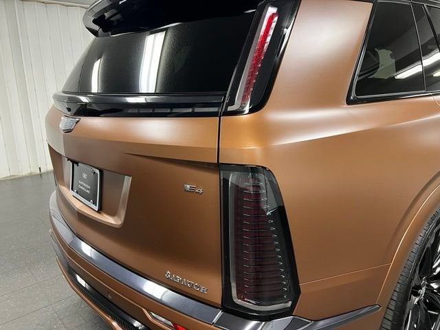 2027 Cadillac VISTIQ Platinum