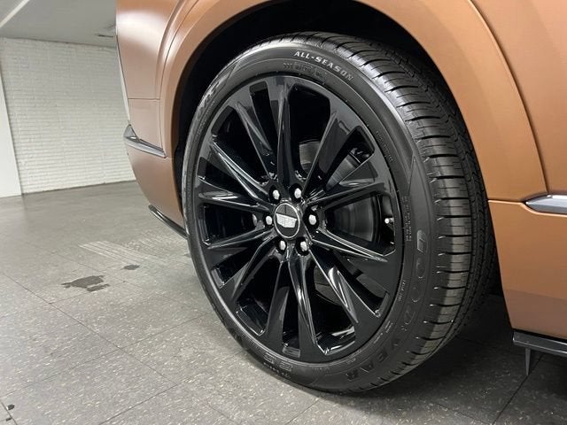 2027 Cadillac VISTIQ Platinum