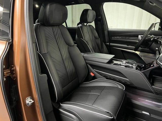 2027 Cadillac VISTIQ Platinum