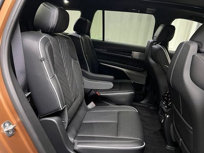 2027 Cadillac VISTIQ Platinum