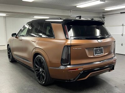 2027 Cadillac VISTIQ Platinum