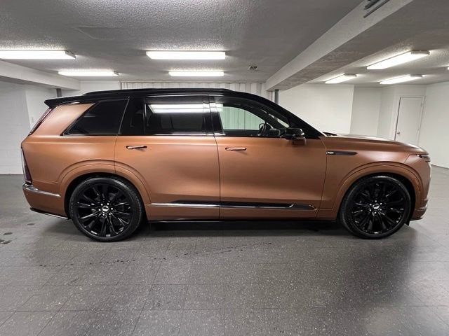 2027 Cadillac VISTIQ Platinum