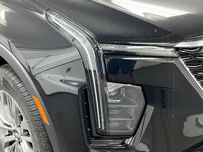2025 Cadillac XT4 Premium Luxury