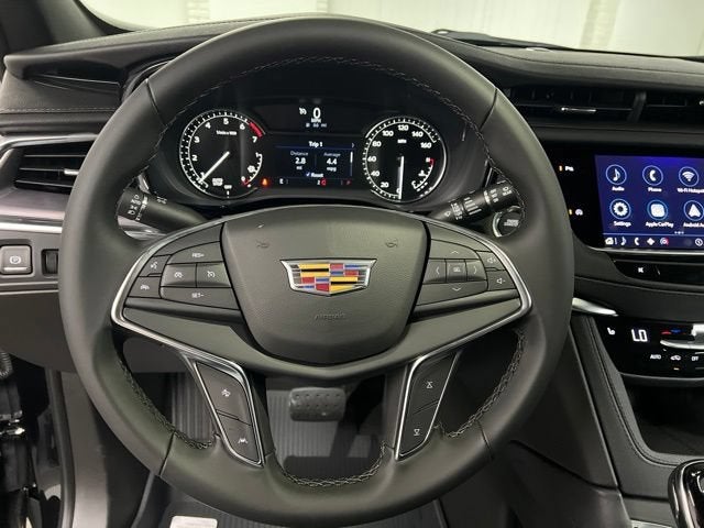 2026 Cadillac XT5 Luxury