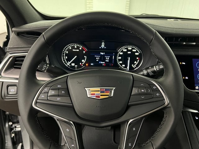 2025 Cadillac XT5 Luxury