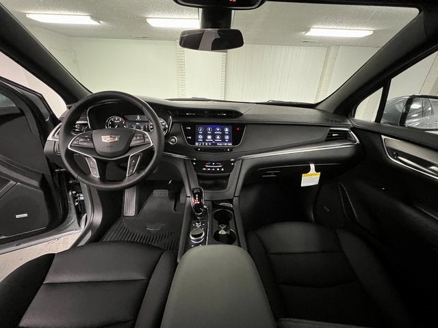 2025 Cadillac XT5 Luxury