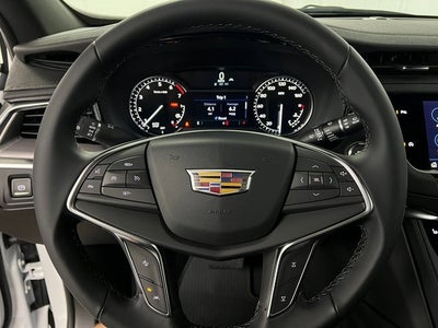 2025 Cadillac XT5 Luxury
