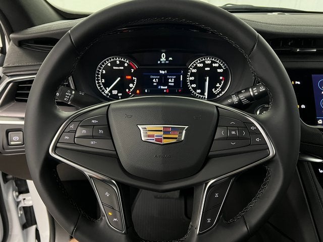 2025 Cadillac XT5 Luxury