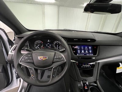 2026 Cadillac XT5 Luxury