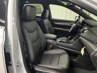 2026 Cadillac XT5 Luxury