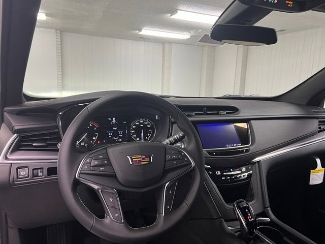 2026 Cadillac XT5 Luxury