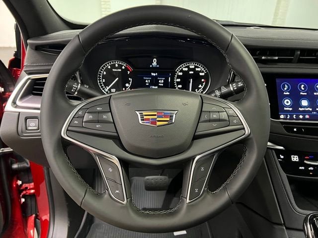 2026 Cadillac XT5 Luxury