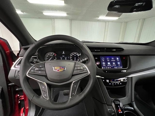 2026 Cadillac XT5 Luxury