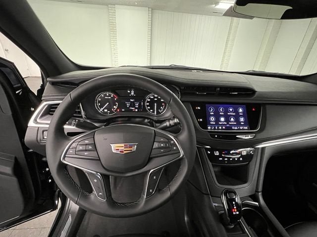 2026 Cadillac XT5 Luxury