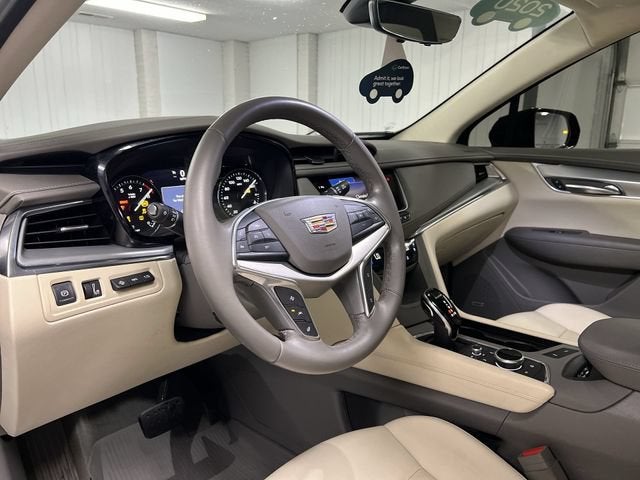 2020 Cadillac XT5 Premium Luxury FWD