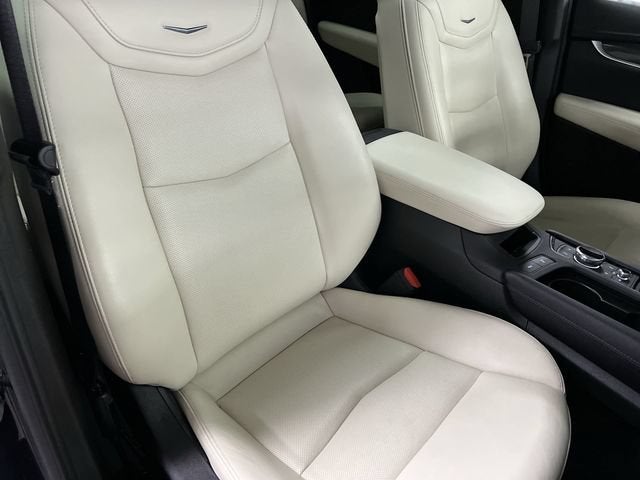 2025 Cadillac XT5 Sport