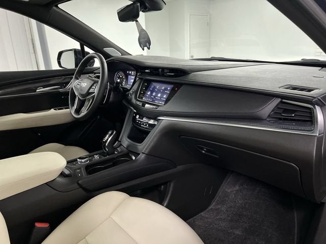 2025 Cadillac XT5 Sport