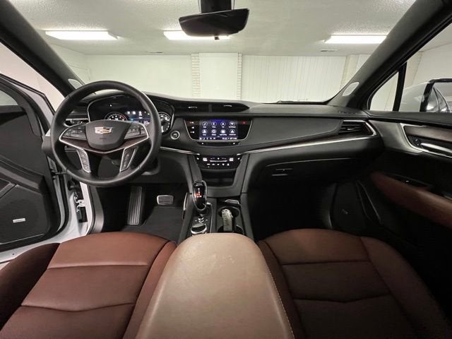 2025 Cadillac XT5 Sport