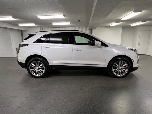2025 Cadillac XT5 Sport