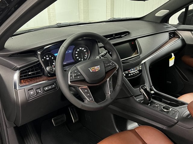 2025 Cadillac XT5 Sport
