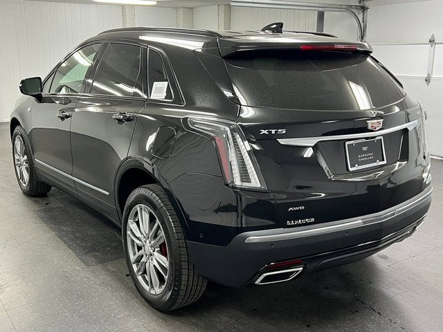 2025 Cadillac XT5 Sport
