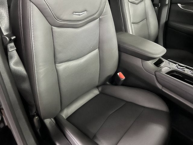 2025 Cadillac XT5 Sport