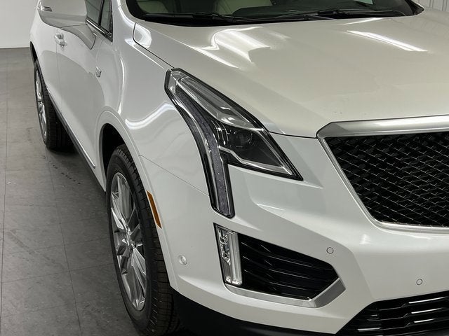 2025 Cadillac XT5 Sport