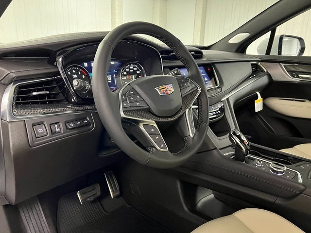 2025 Cadillac XT5 Sport