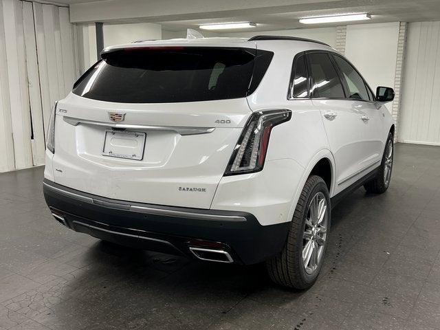 2025 Cadillac XT5 Sport