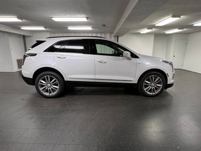 2025 Cadillac XT5 Sport