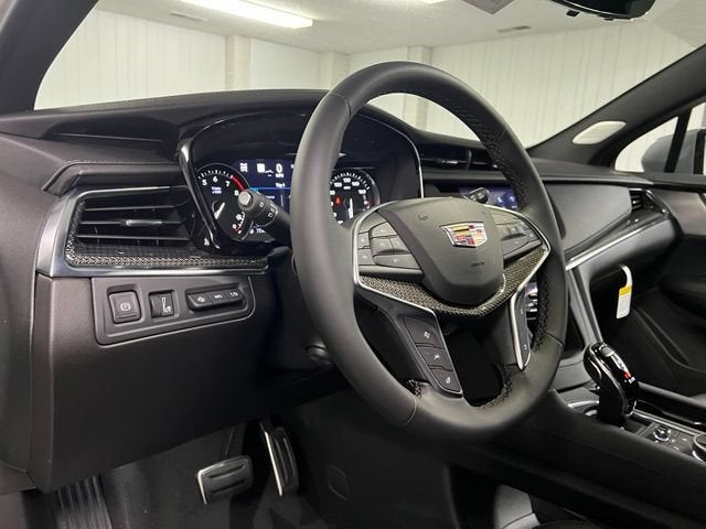 2026 Cadillac XT5 Sport