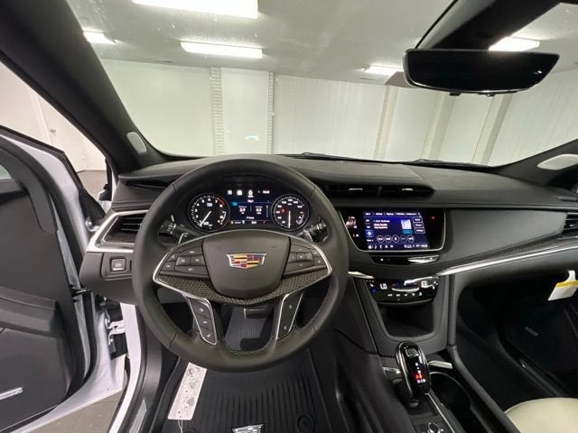 2026 Cadillac XT5 Sport