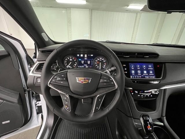 2026 Cadillac XT5 Sport