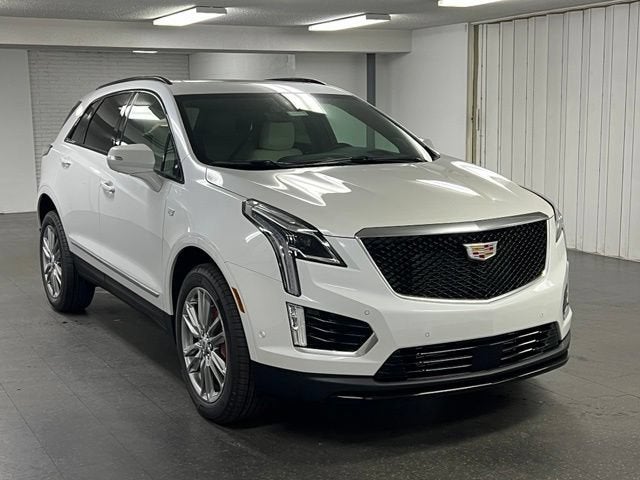 2026 Cadillac XT5 Sport