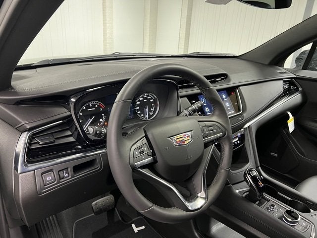 2025 Cadillac XT6 Luxury