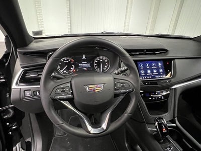 2025 Cadillac XT6 Luxury