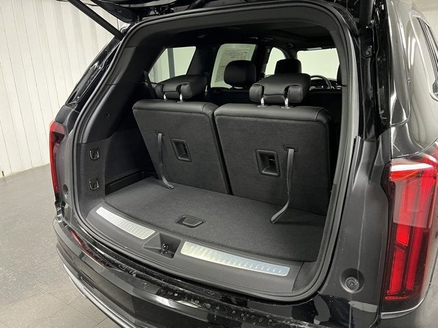 2025 Cadillac XT6 Luxury