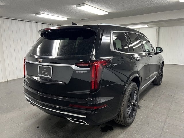 2025 Cadillac XT6 Luxury