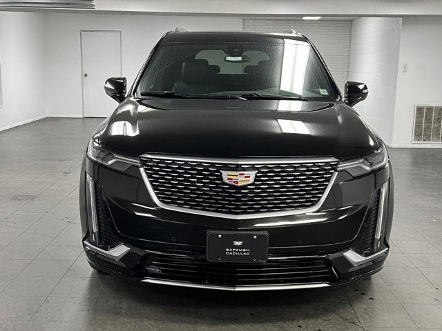 2025 Cadillac XT6 Luxury