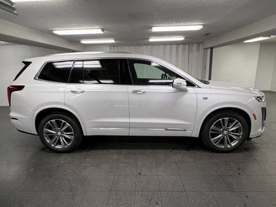 2025 Cadillac XT6 Premium Luxury