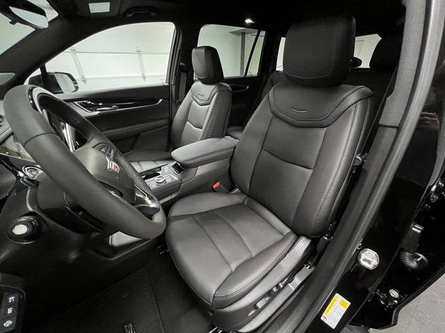 2025 Cadillac XT6 Premium Luxury