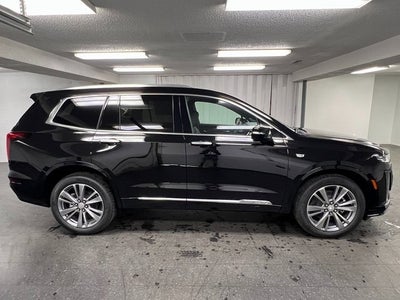 2025 Cadillac XT6 Premium Luxury