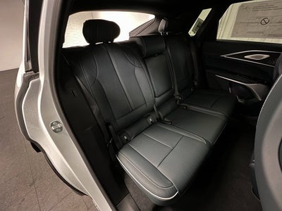 2025 Cadillac LYRIQ Sport 3