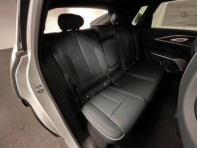 2025 Cadillac LYRIQ Sport 3