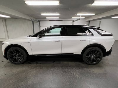 2025 Cadillac LYRIQ Sport 3