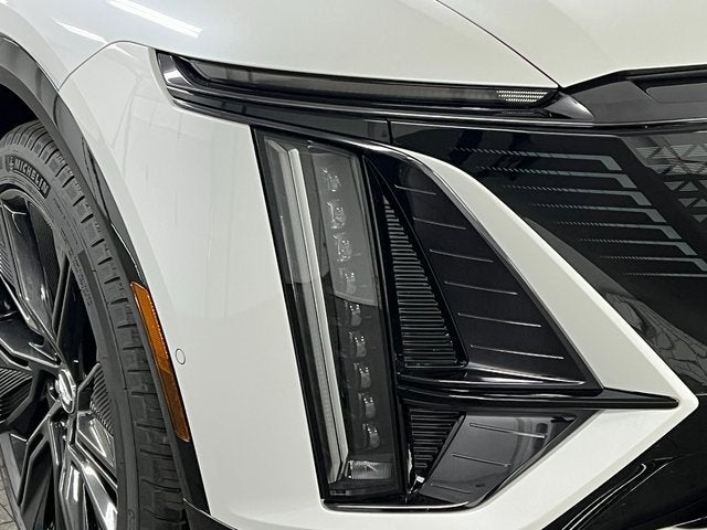 2025 Cadillac LYRIQ Sport 3