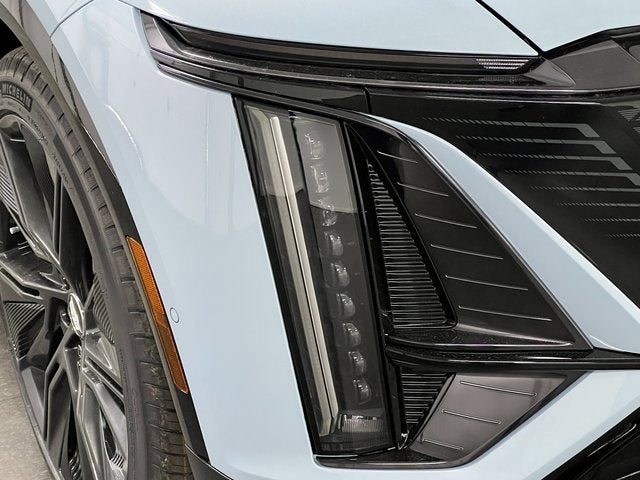 2025 Cadillac LYRIQ Sport 3