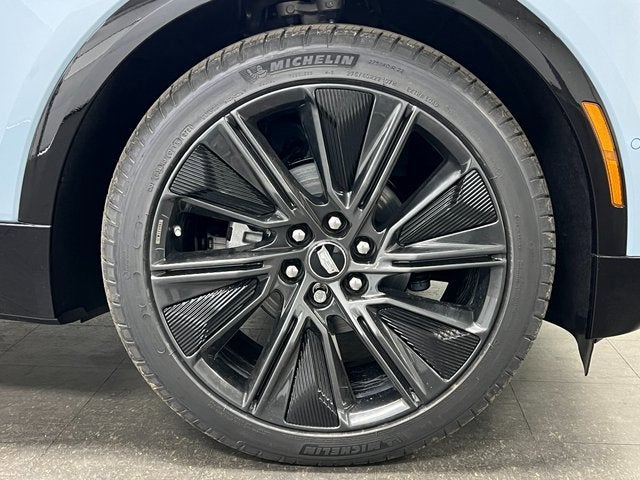 2025 Cadillac LYRIQ Sport 3